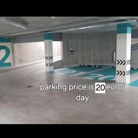 Happy Inn Emporia, Self chek-in, Parking in the underground garage Wilna Exterior foto